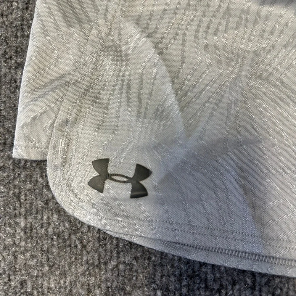 Under Armour Shorts Womens Size M Grey Geometric Athletic Running HeatGear Gym